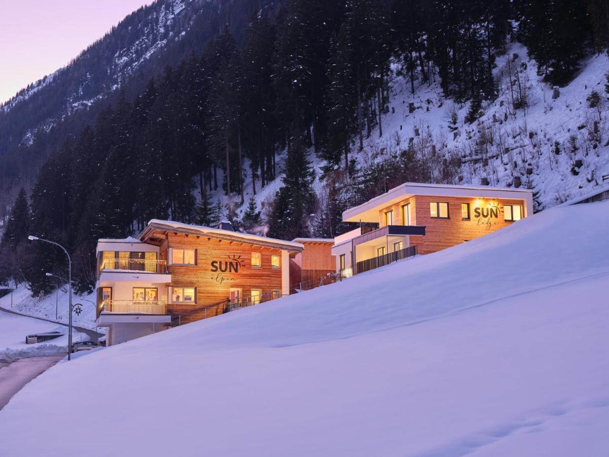 Sun Lodge イシュグル エクステリア 写真